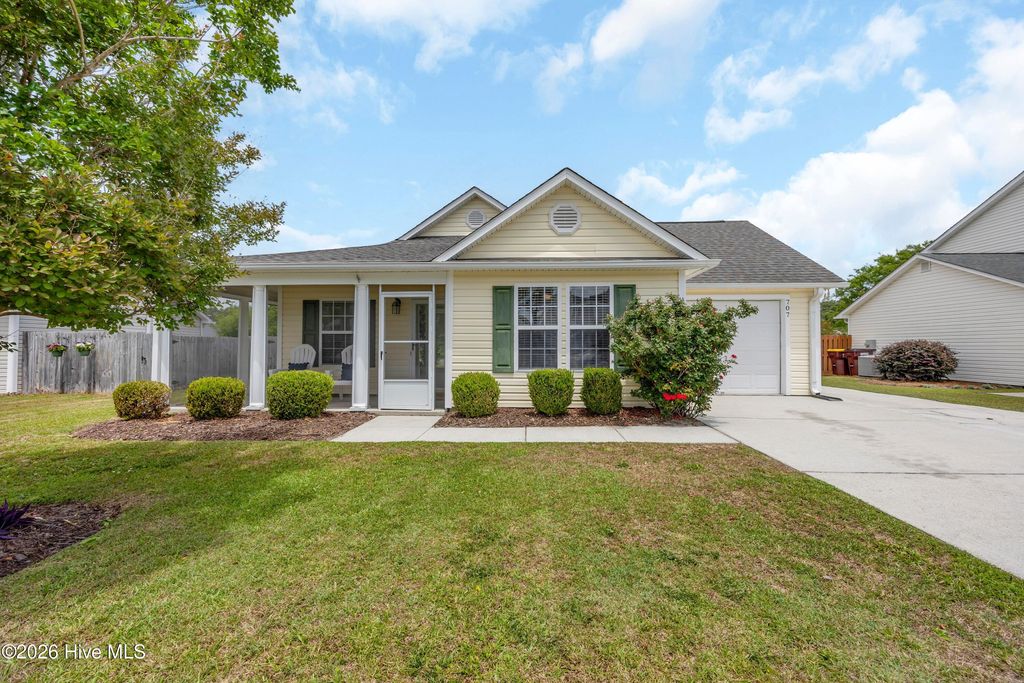Photo of 707 Tisbury Lane, Wilmington, NC 28412 (MLS # 100572262)