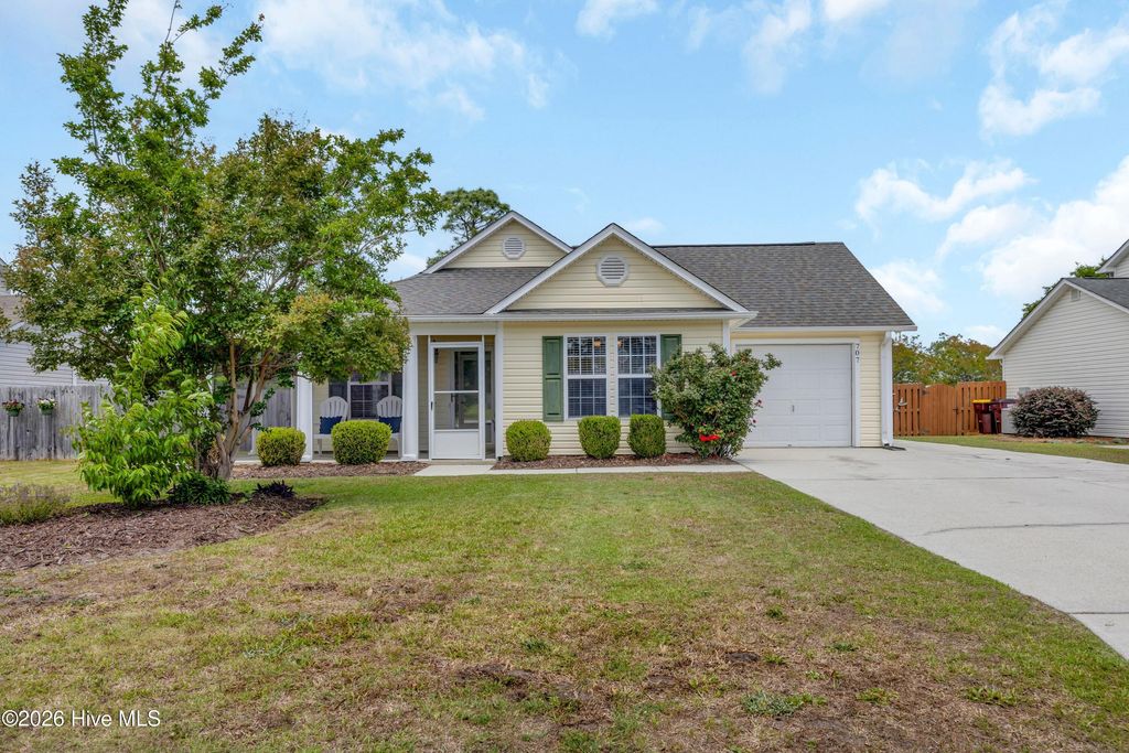 Photo of 707 Tisbury Lane, Wilmington, NC 28412 (MLS # 100572262)