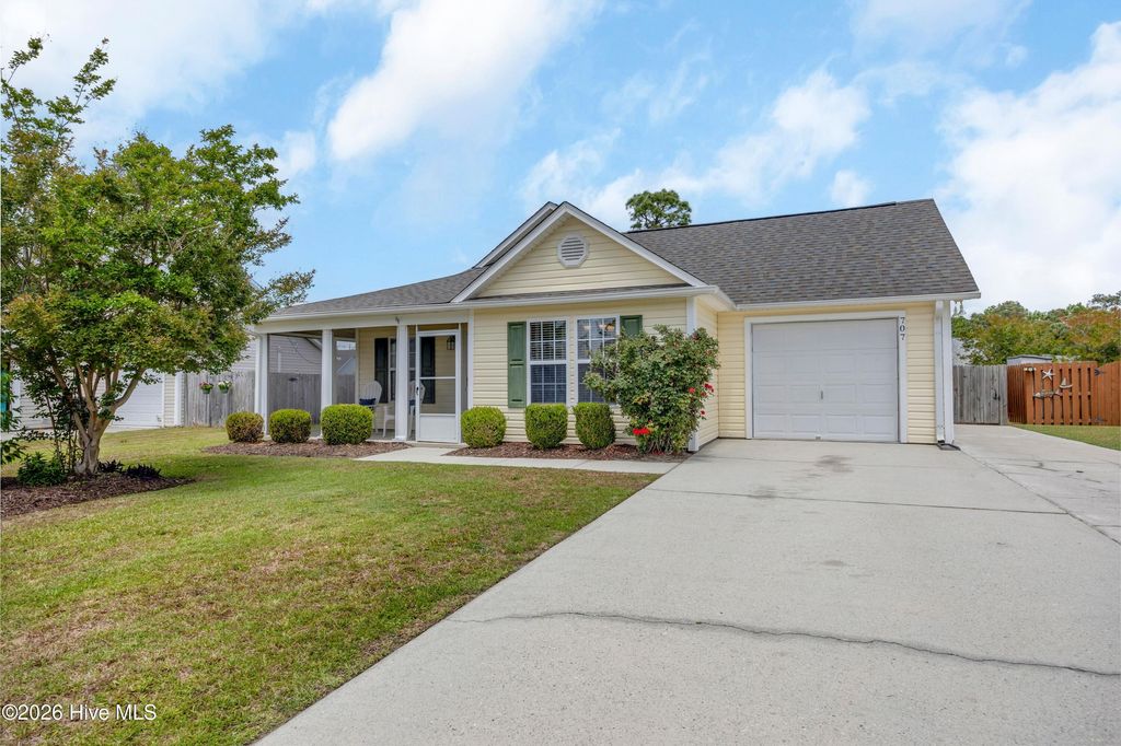 Photo of 707 Tisbury Lane, Wilmington, NC 28412 (MLS # 100572262)