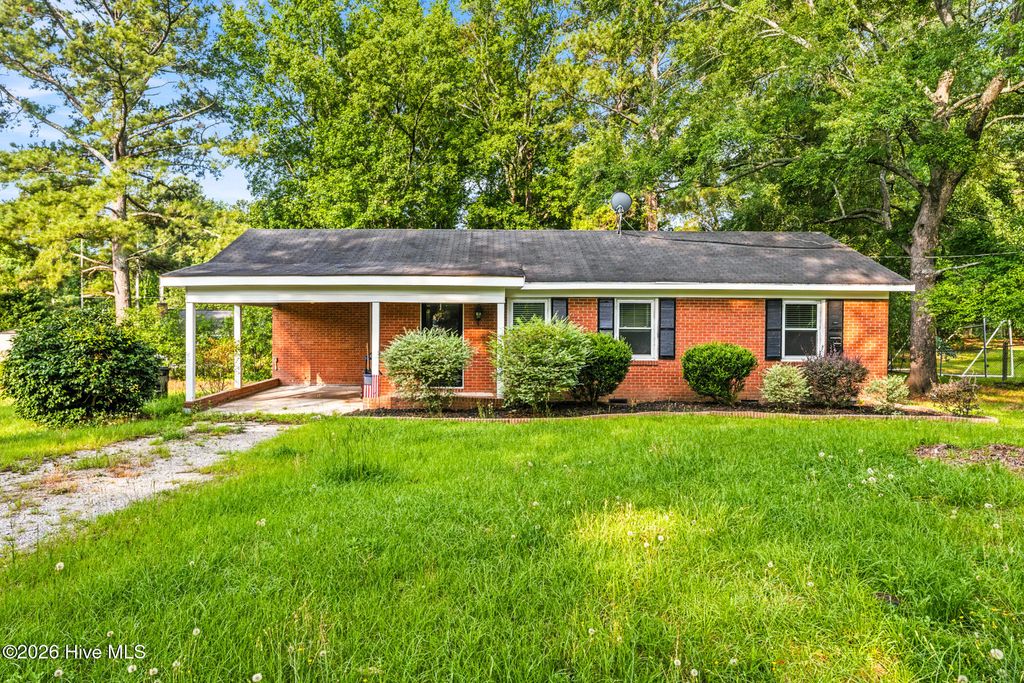 Photo of 1003 Rainwater Lane, Rockingham, NC 28379 (MLS # 100584668)