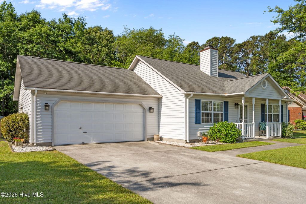 Photo of 107 Yellowwood Drive, Jacksonville, NC 28546 (MLS # 100568396)
