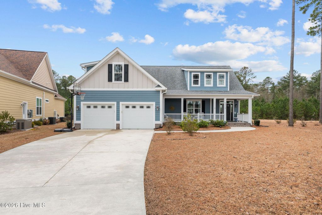 Photo of 3012 Watercrest Loop, New Bern, NC 28562 (MLS # 100554723)