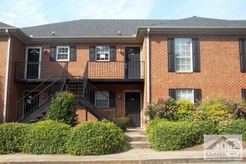 Condo For Rent - 1055 Baxter Street #408<br/> Athens, GA 30606