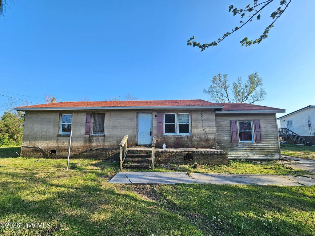 Photo of 1729 Swamp Road, Engelhard, NC 27824 (MLS # 100564666)