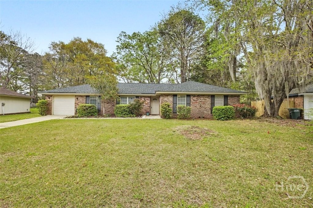 Photo of 8 Chowning Drive, Savannah, GA 31419 (MLS # SA351370)