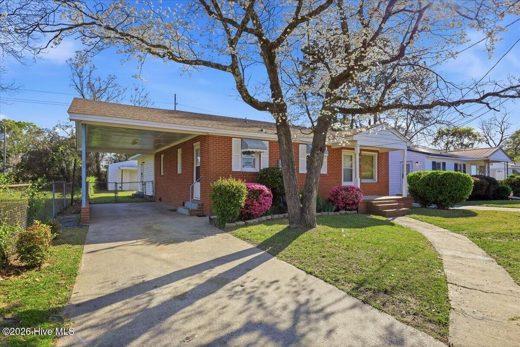 Photo of 312 Wilmington Avenue, Goldsboro, NC 27530 (MLS # 100562466)