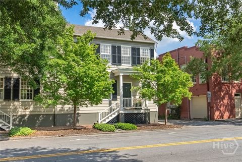 Homes For Sale - 140 Habersham Street<br/> Chatham County, Savannah, GA 31401