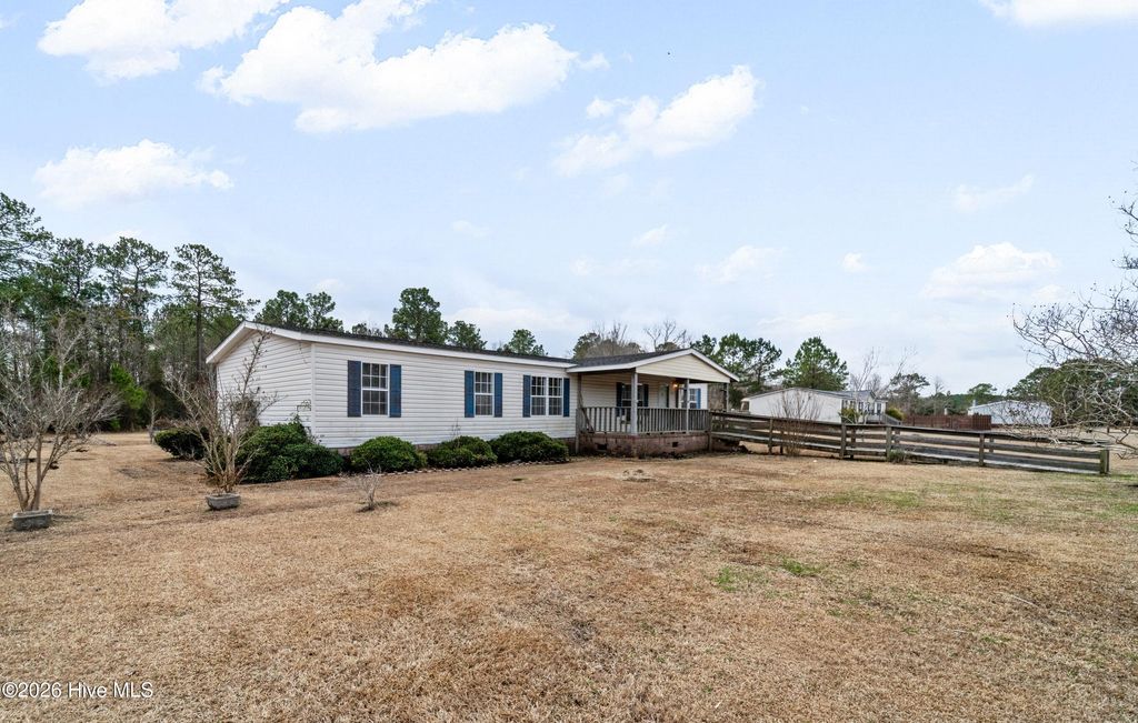Photo of 101 Aberdeen Lane, Jacksonville, NC 28540 (MLS # 100556761)