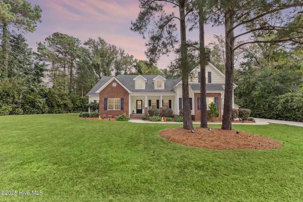 Photo of 167 Hydrangea Lane, Hampstead, NC 28443 (MLS # 100534700)
