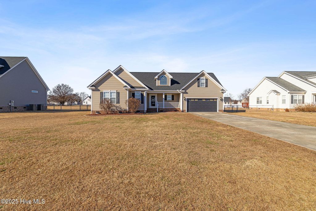 Photo of 113 Brookside Way, Pikeville, NC 27863 (MLS # 100546545)