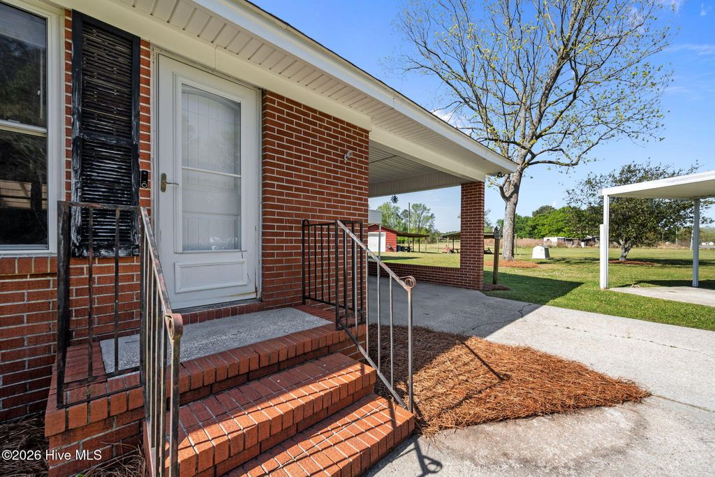 Photo of 2760 Sarecta Road, Pink Hill, NC 28572 (MLS # 100567321)