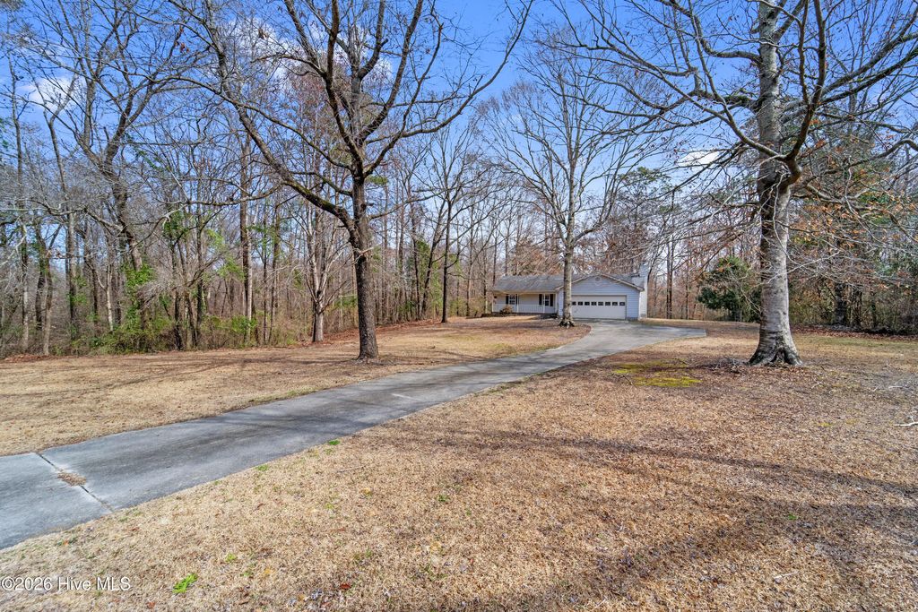 Photo of 605 Fillmore Court, Jacksonville, NC 28540 (MLS # 100557968)