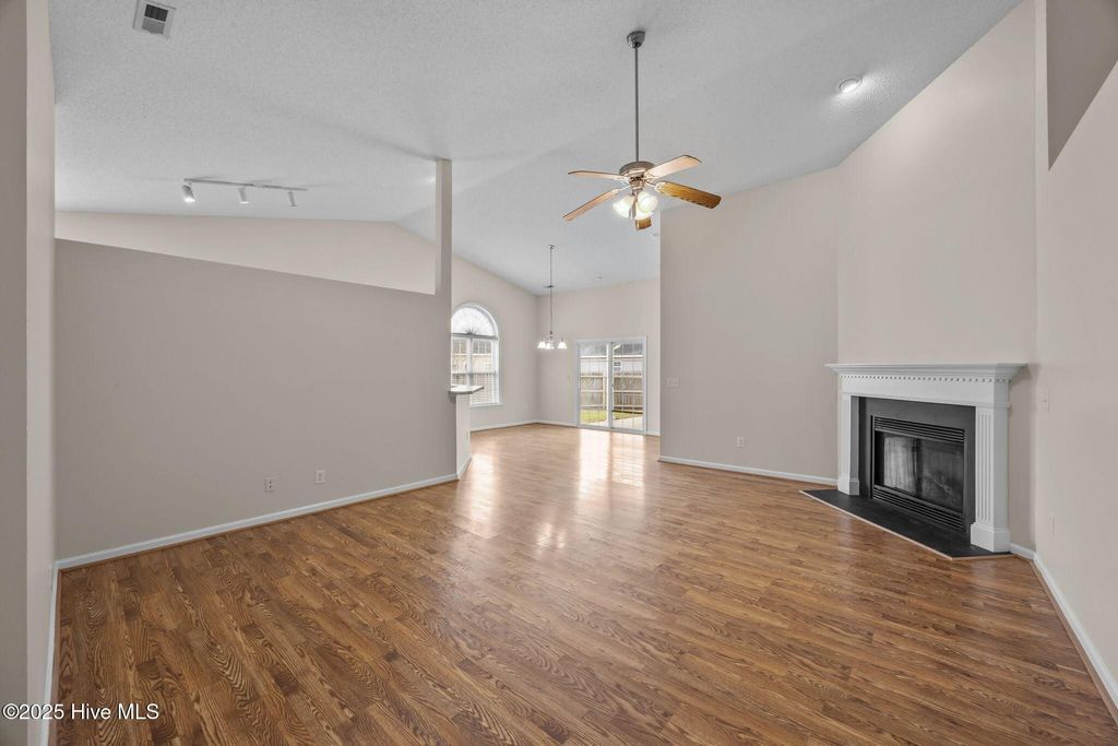 Photo of 103 Kenmore Court, New Bern, NC 28560 (MLS # 100546541)