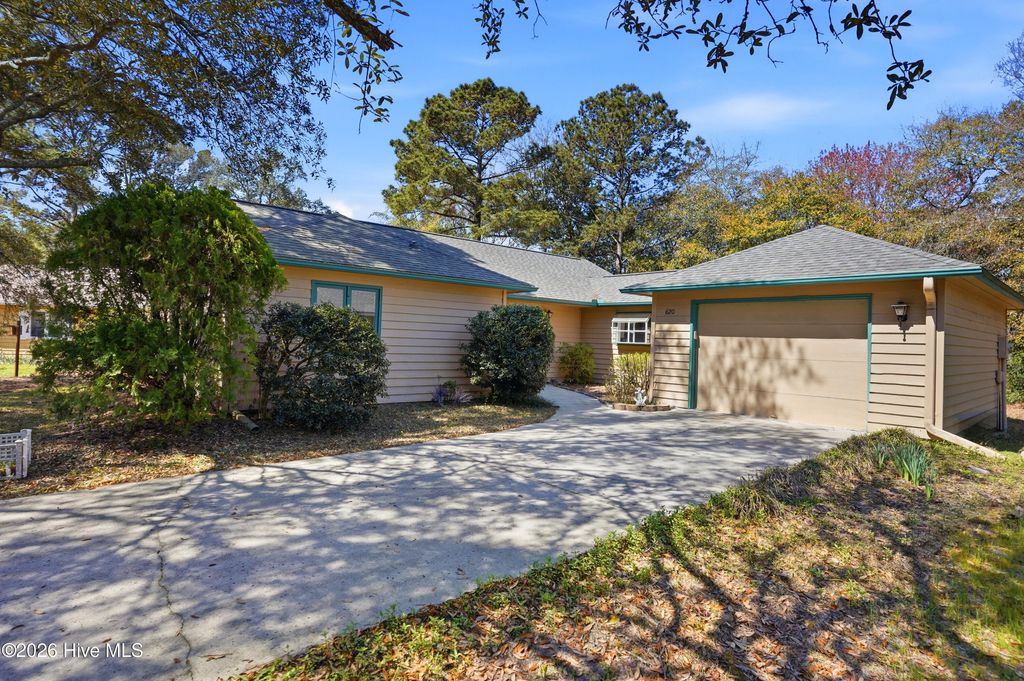Photo of 620 Jasmine Lane SW, Sunset Beach, NC 28468 (MLS # 100564154)