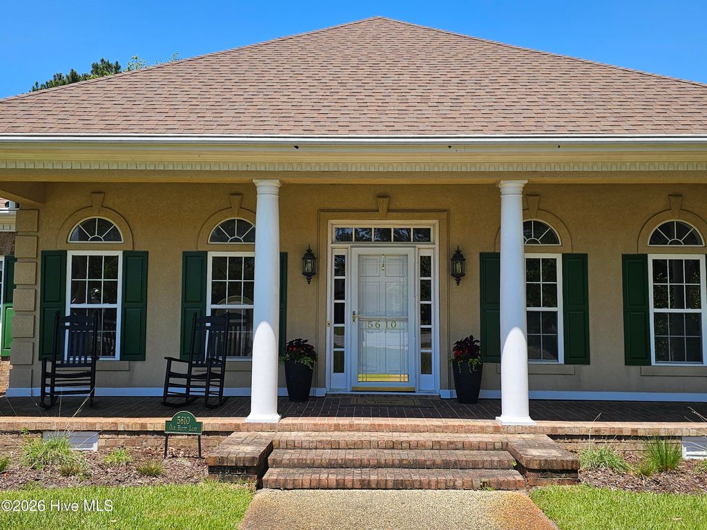 Photo of 5610 Oak Bluff Lane, Wilmington, NC 28409 (MLS # 100571322)