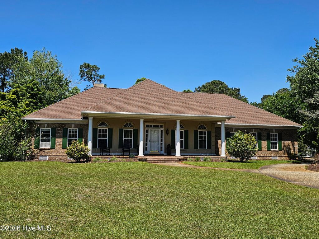 Photo of 5610 Oak Bluff Lane, Wilmington, NC 28409 (MLS # 100571322)