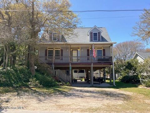 Homes For Sale - 115 Sea Oats Drive<br/> Emerald Isle, NC 28594