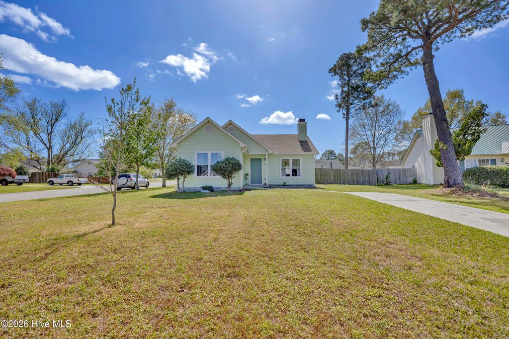 Photo of 2201 Foliage Court, Wilmington, NC 28411 (MLS # 100565198)