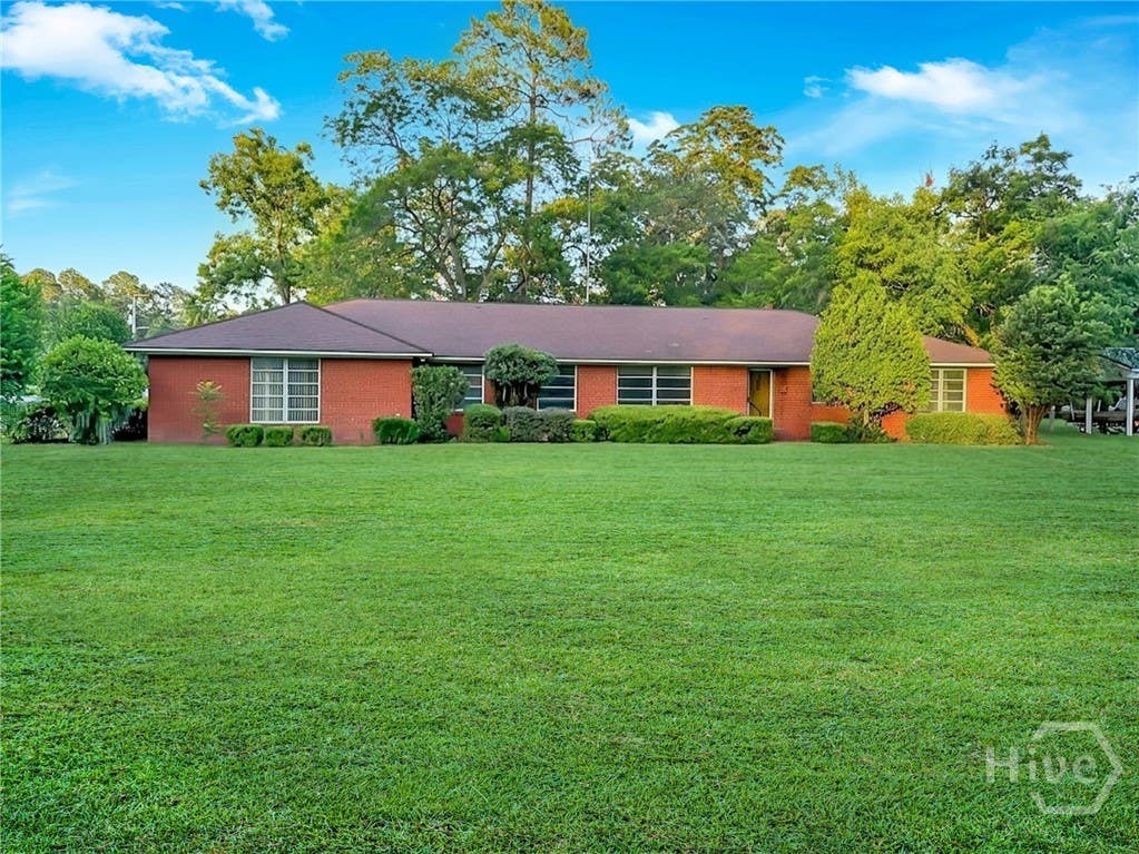 Photo of 801 S Gordon Avenue, Adel, GA 31620 (MLS # SA359867)