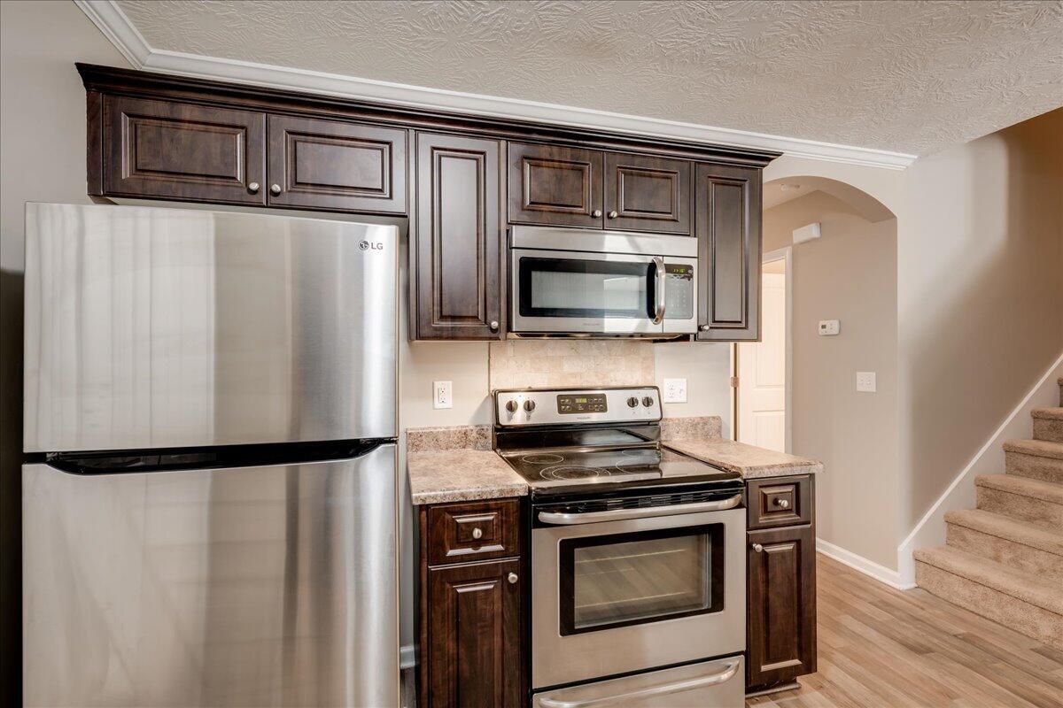 268 Lynbrook Way