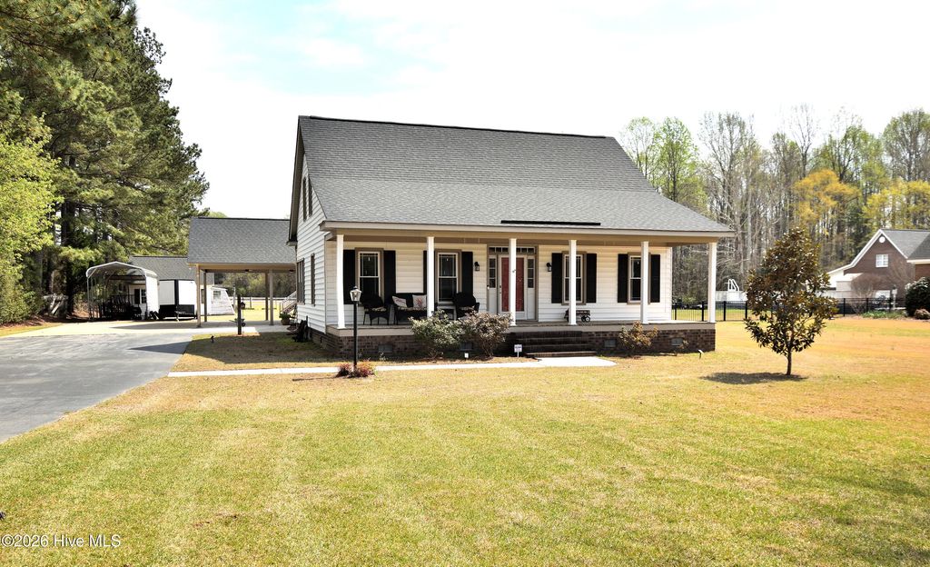 Photo of 4083 N Old Carriage Road, Rocky Mount, NC 27804 (MLS # 100562926)