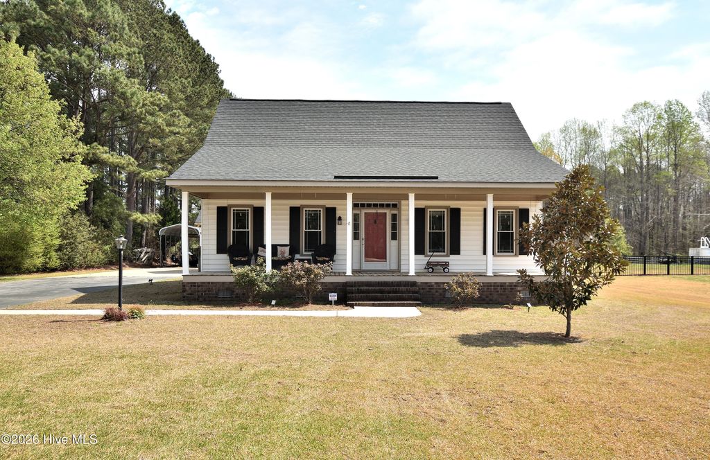 Photo of 4083 N Old Carriage Road, Rocky Mount, NC 27804 (MLS # 100562926)