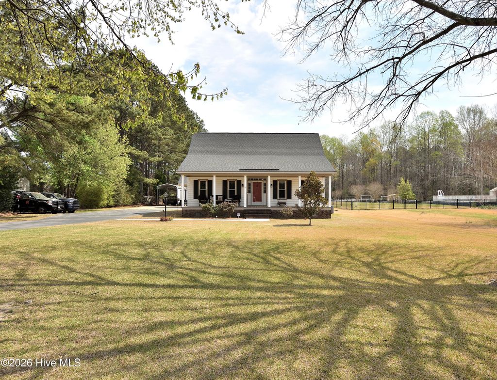 Photo of 4083 N Old Carriage Road, Rocky Mount, NC 27804 (MLS # 100562926)