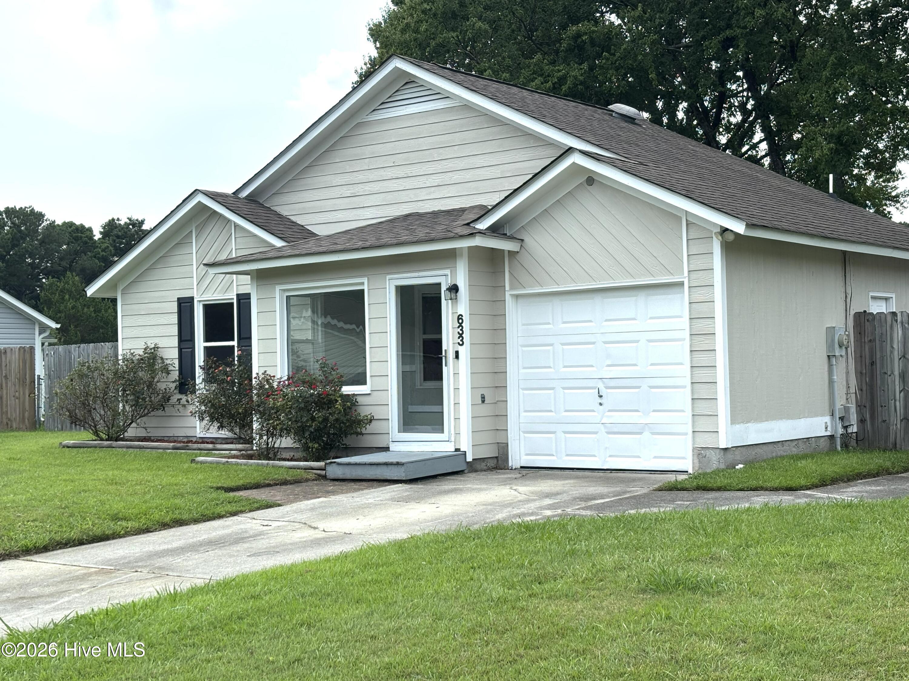 633 Foxfire Circle