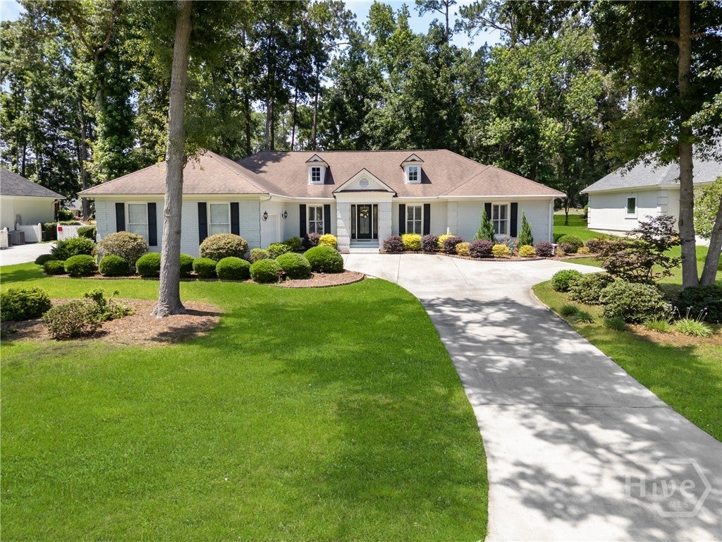 Photo of 118 Pine Lakes Avenue, Savannah, GA 31405 (MLS # SA357336)