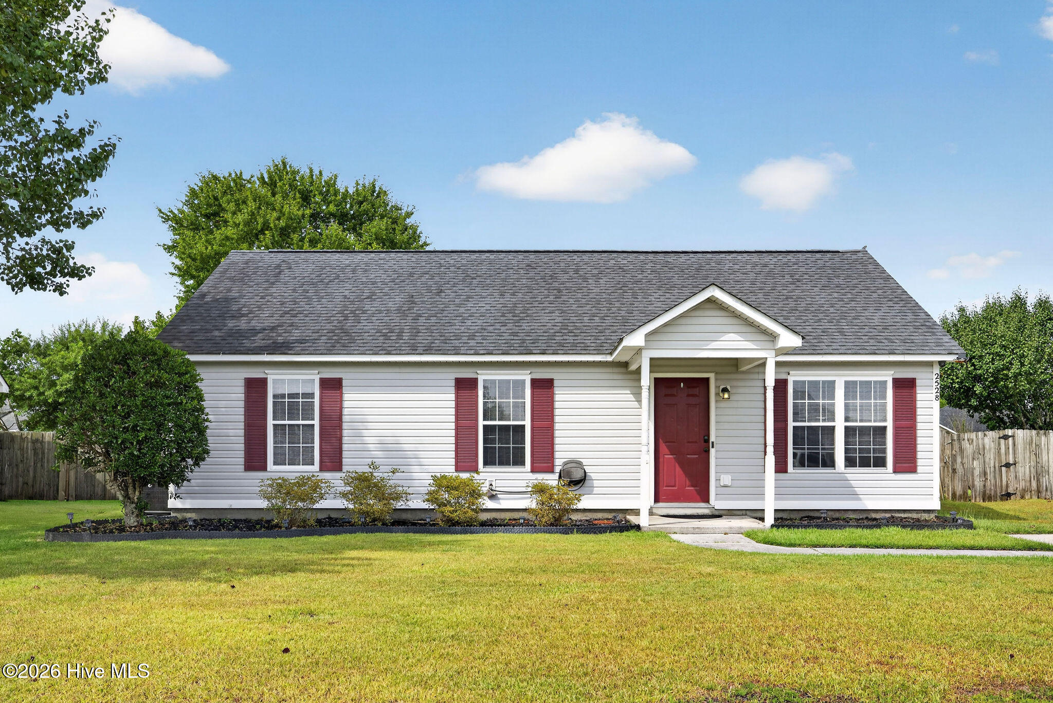 2528 Bradfield Court