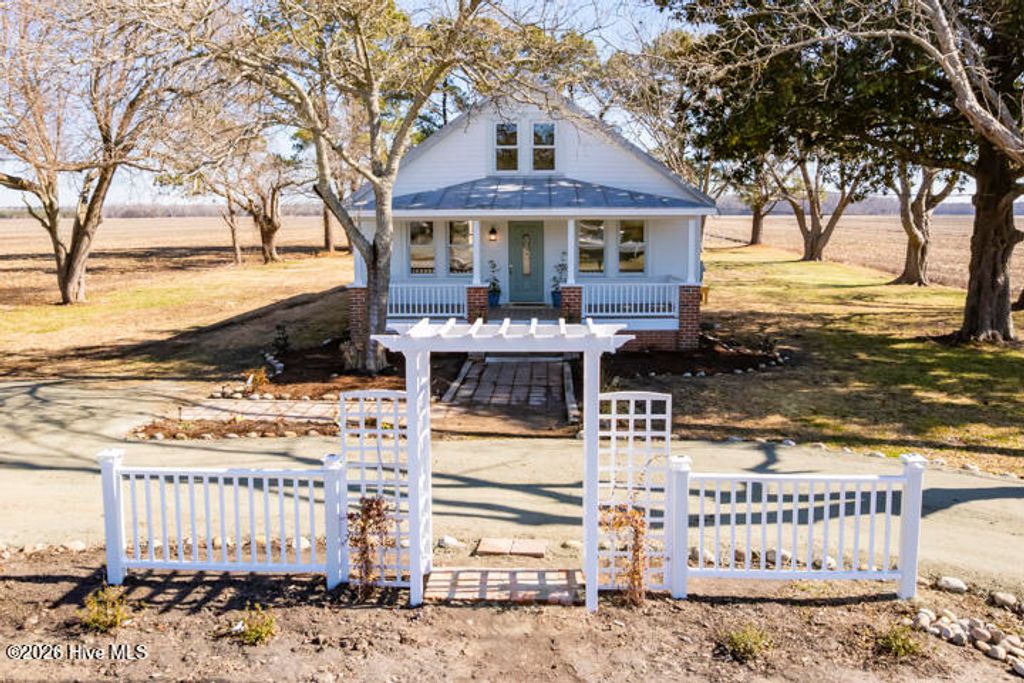 Photo of 22917 Nc Highway 55, Oriental, NC 28571 (MLS # 100555568)