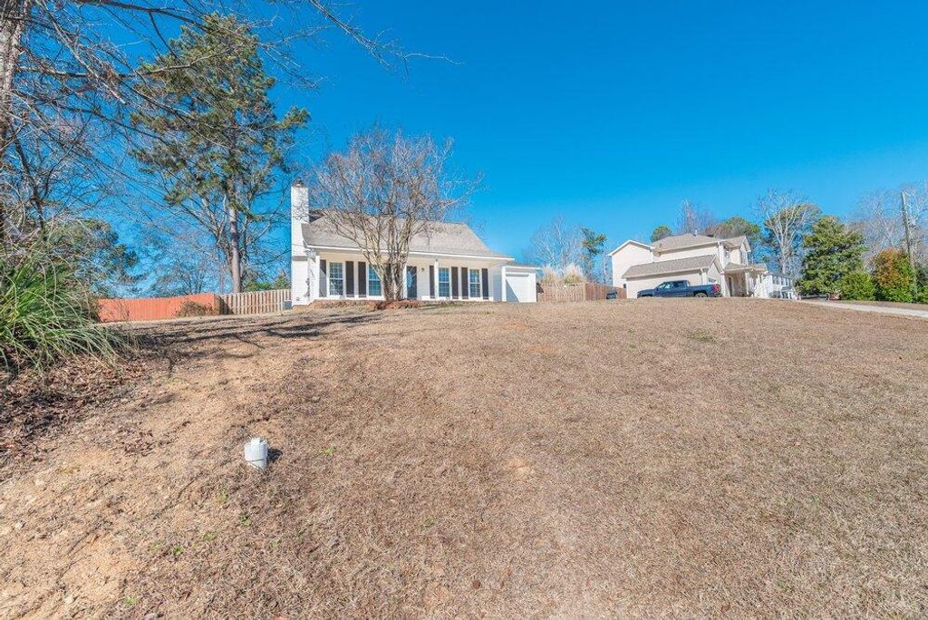 Photo of 3815 Forest Creek Way, Augusta, GA 30907 (MLS # 552150)