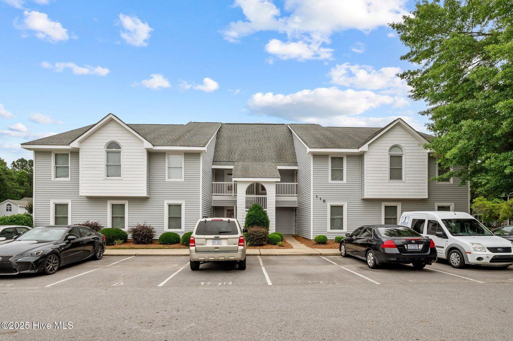 Photo of 110 W Victoria Court #E, Greenville, NC 27834 (MLS # 100511119)