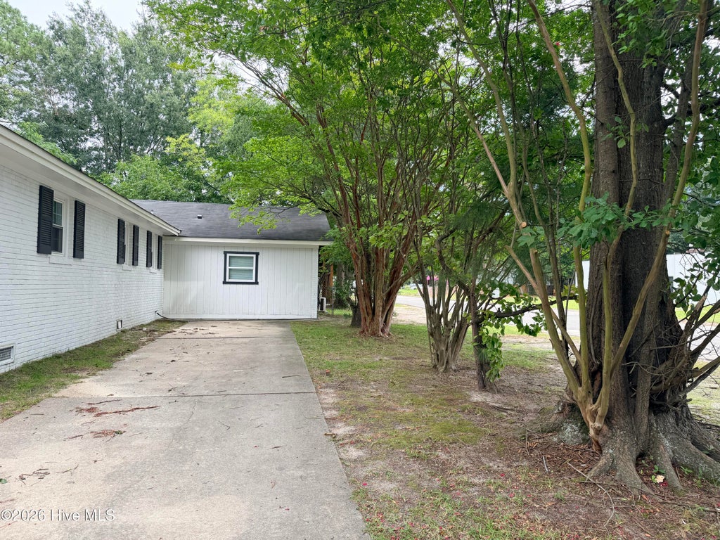 Photo of 700 N Madison Avenue, Goldsboro, NC 27530 (MLS # 100590362)