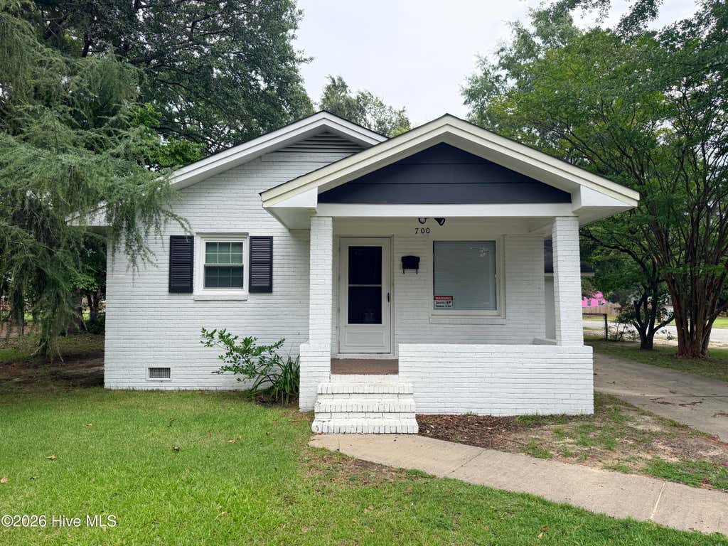 Photo of 700 N Madison Avenue, Goldsboro, NC 27530 (MLS # 100590362)