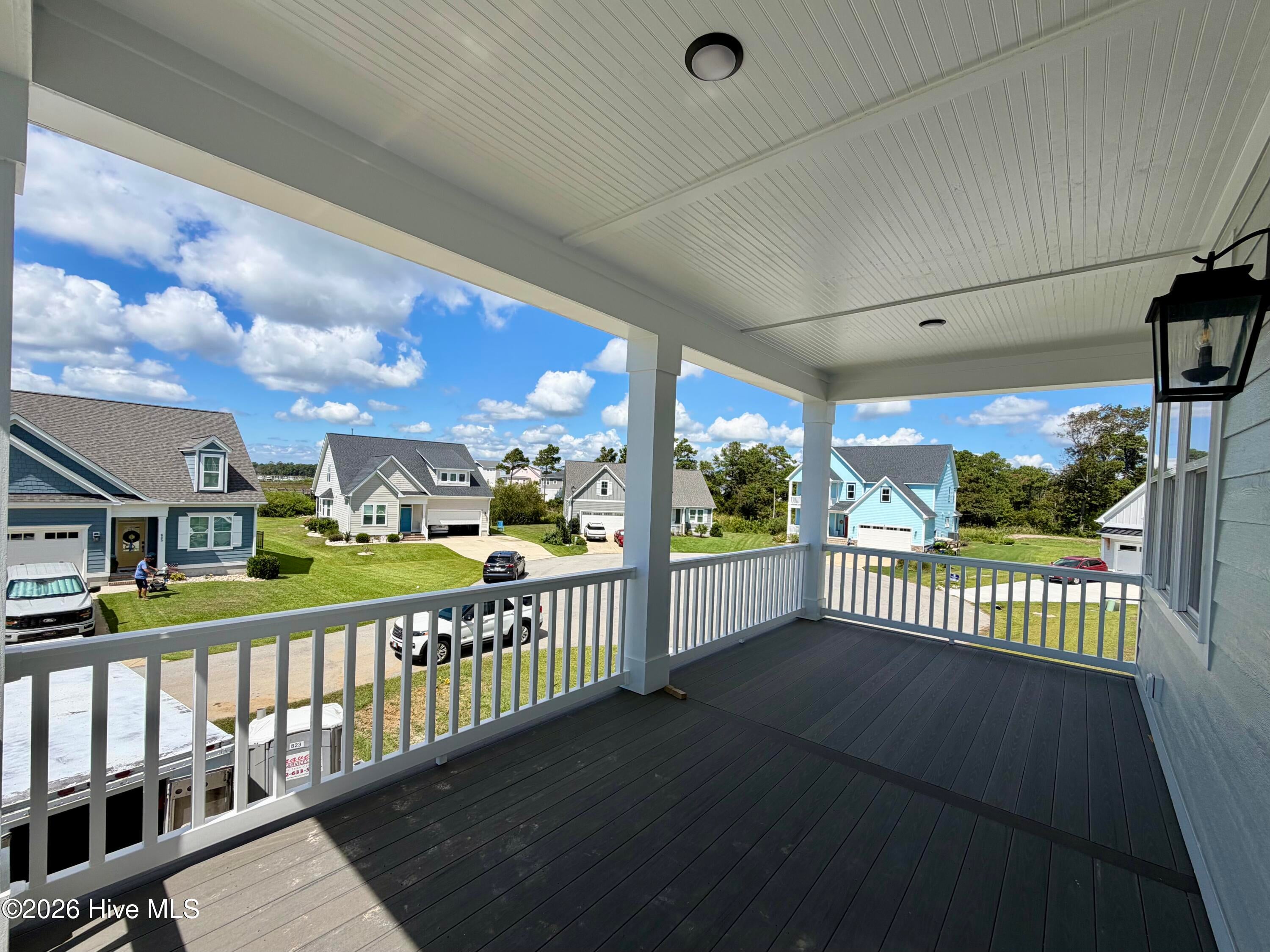 656 Fishermans Point