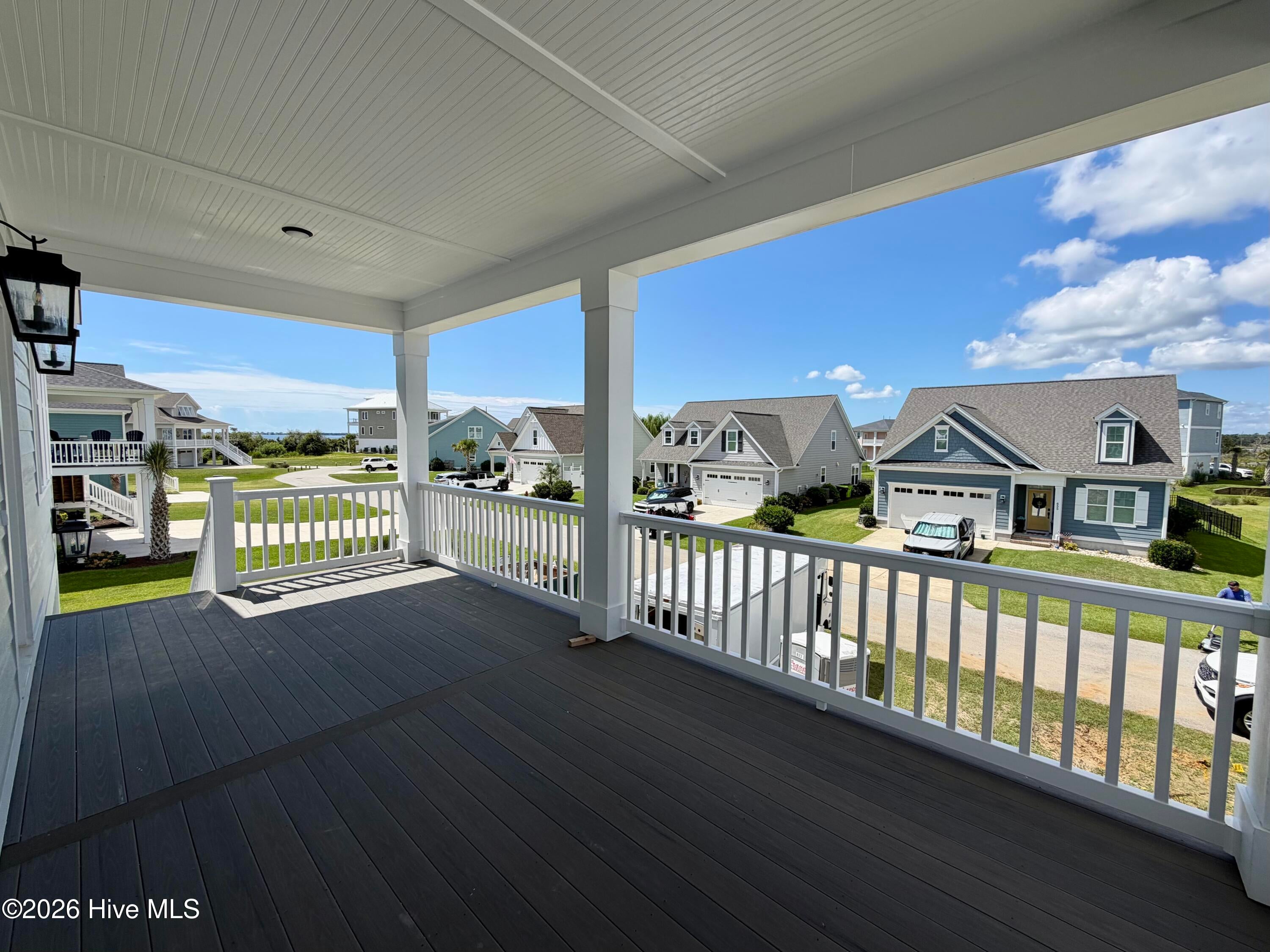 656 Fishermans Point
