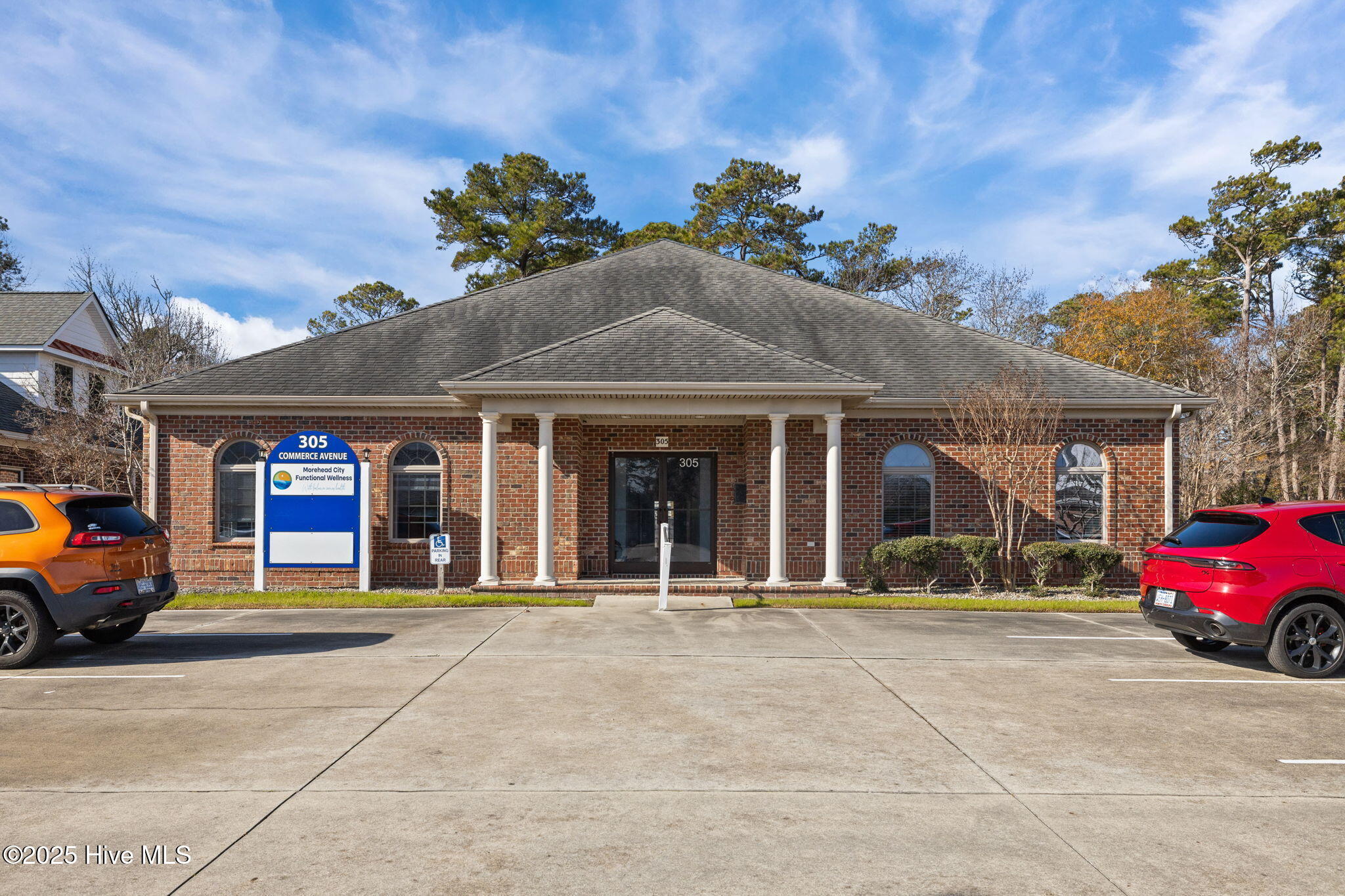 305 Commerce Avenue