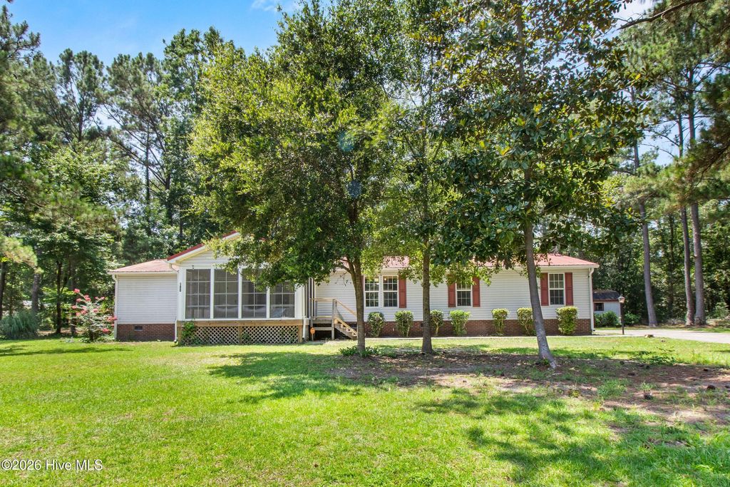 Photo of 180 Quails Cove, Hampstead, NC 28443 (MLS # 100583108)