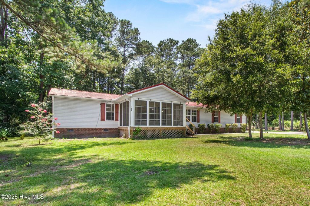 Photo of 180 Quails Cove, Hampstead, NC 28443 (MLS # 100583108)