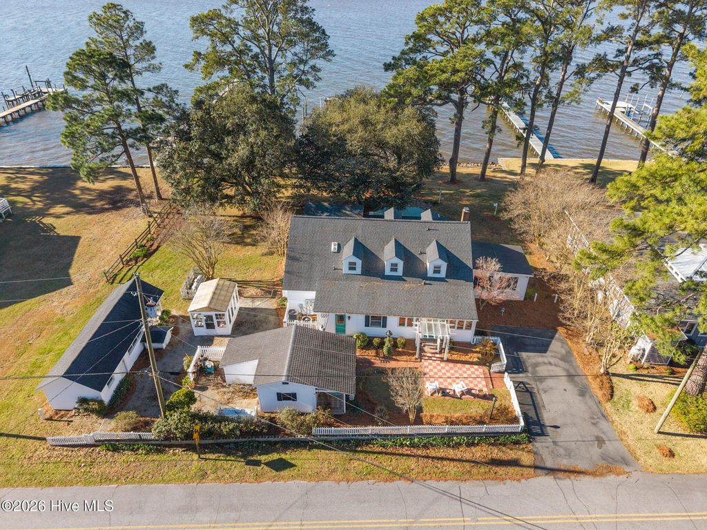 Photo of 1339 Bayview Road, Bath, NC 27808 (MLS # 100561196)