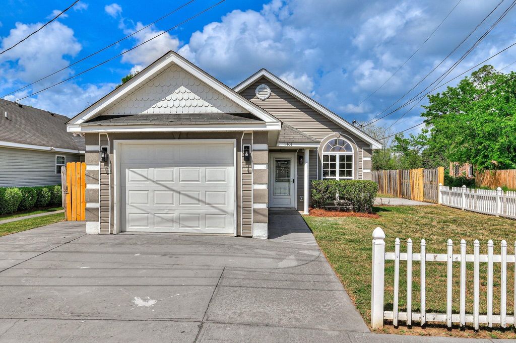 Photo of 1101 8th Street, Augusta, GA 30901 (MLS # 554151)