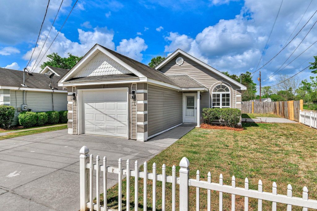 Photo of 1101 8th Street, Augusta, GA 30901 (MLS # 554151)