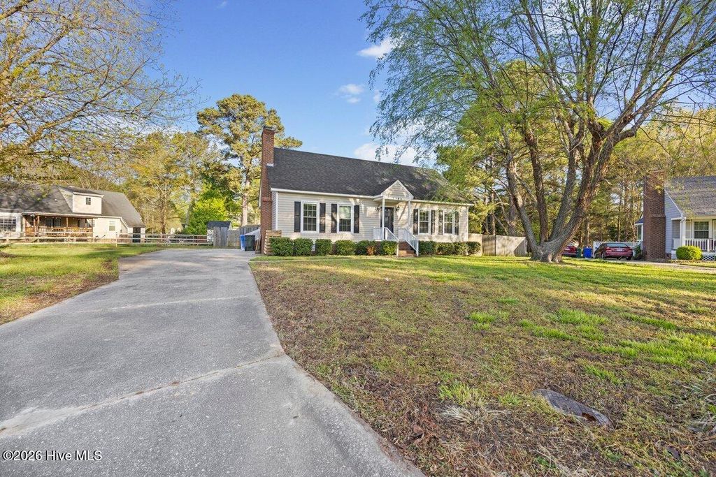 Photo of 2905 Springflower Drive N, Wilson, NC 27896 (MLS # 100564025)