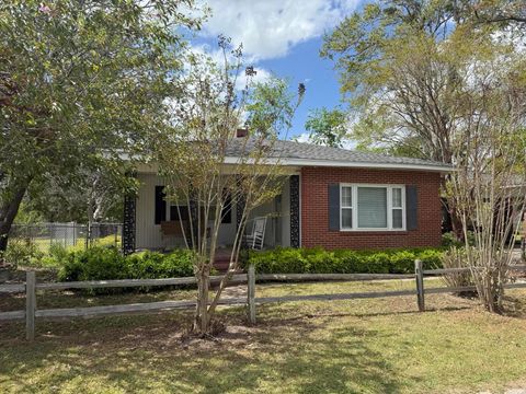 Photo of 641 S Masonic Street, Millen, GA 30442 (MLS # 555466)