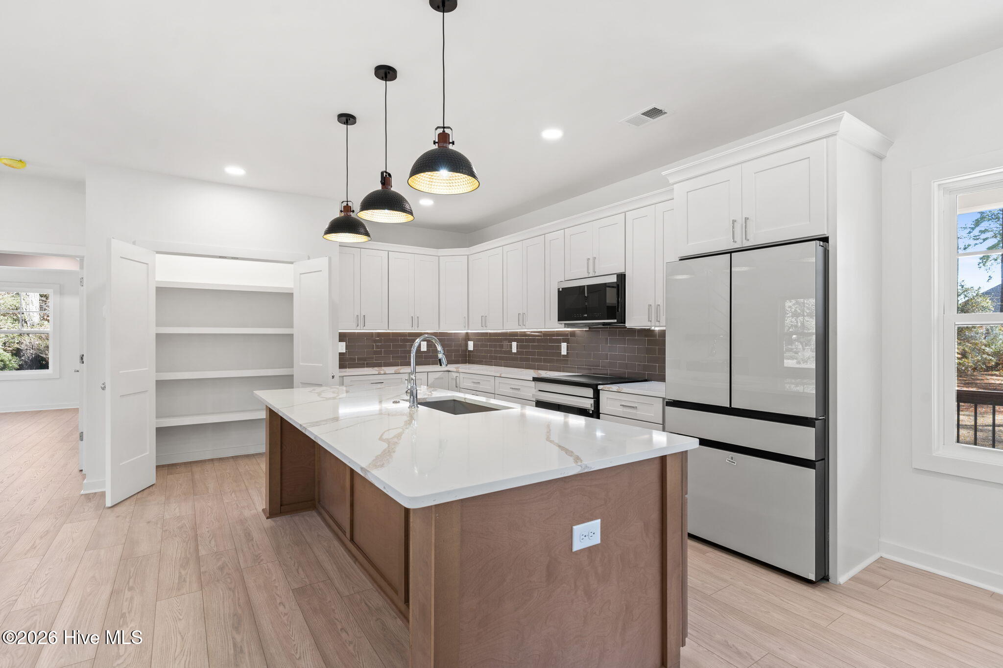 355 S Middleton Drive NW