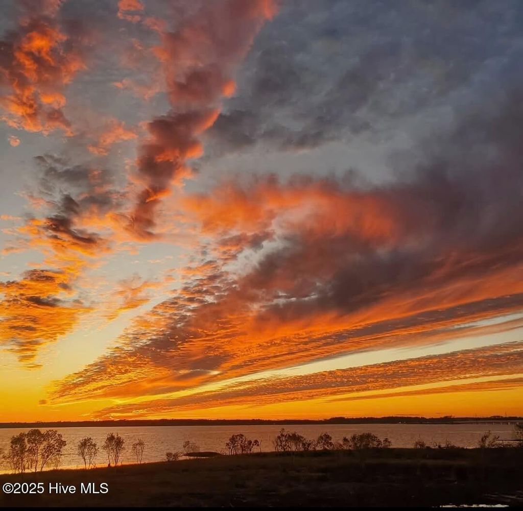 Photo of 203 Willet Drive, Beaufort, NC 28516 (MLS # 100533847)