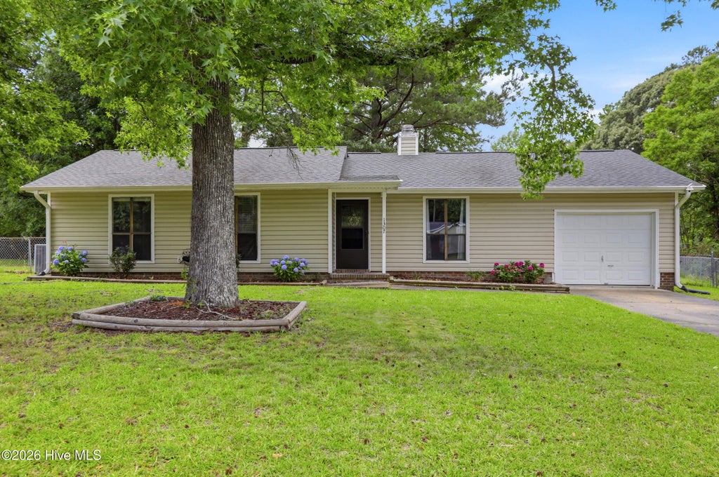 Photo of 1307 Kevin Court, Jacksonville, NC 28546 (MLS # 100578998)