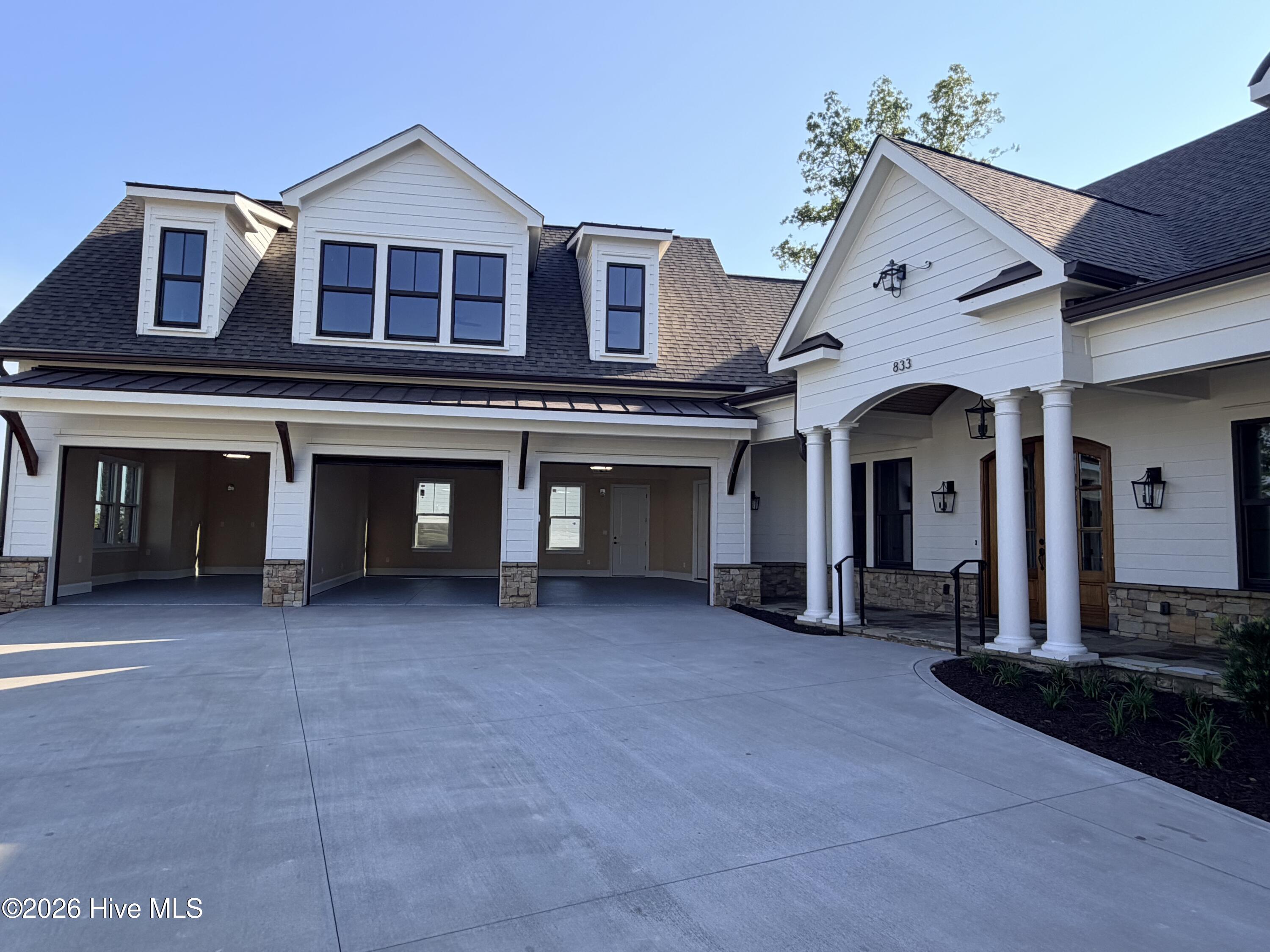 833 Audubon Way