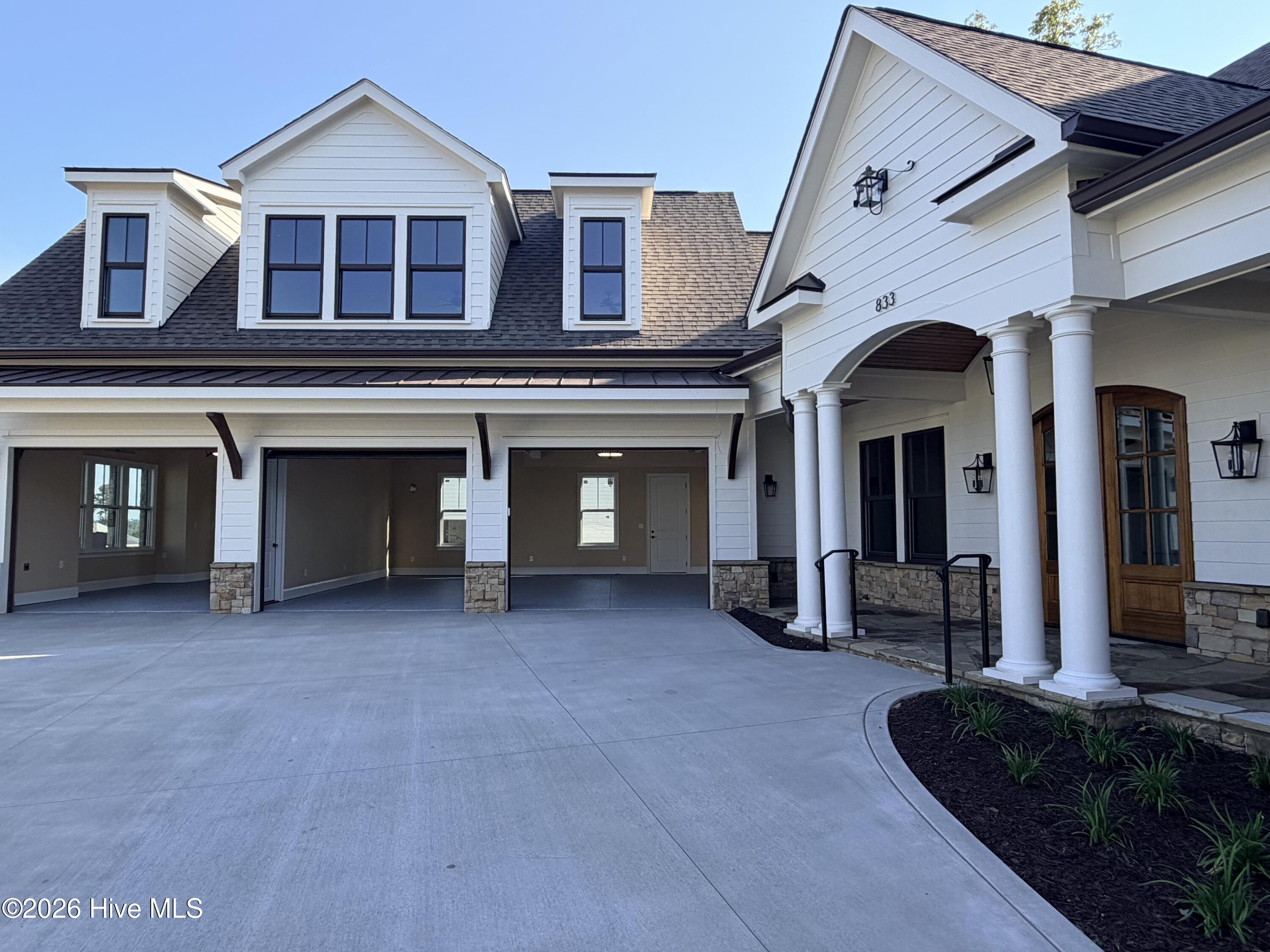 833 Audubon Way